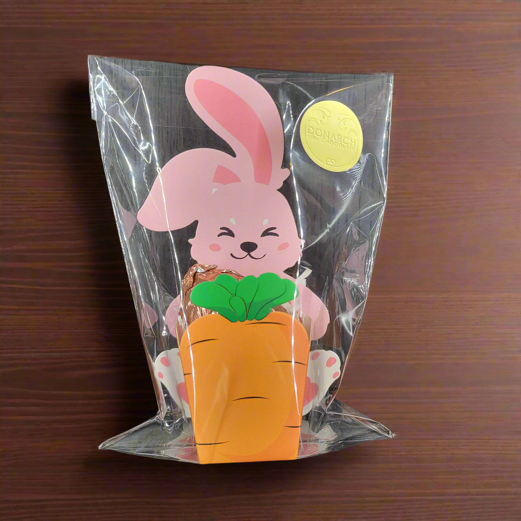Carrot Holding egg